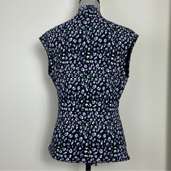 RW&Co v neck cross over pleated shoulder Black and Purple floral Top. Medium - Picture 4 of 8